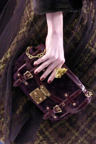 Look 15